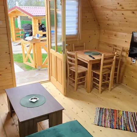 Etno Selo Straza Tatil parkı