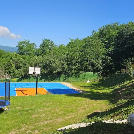 Etno Selo Straza Tatil parkı *